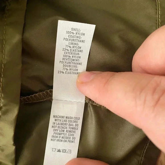 🆕 Offline by Aerie Nylon Shine Short Olive L🆕 - Picture 13 of 14